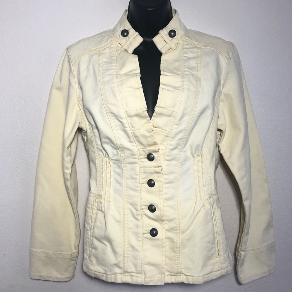 Chico’s Platinum Sz 1 yellow tailored jean jacket